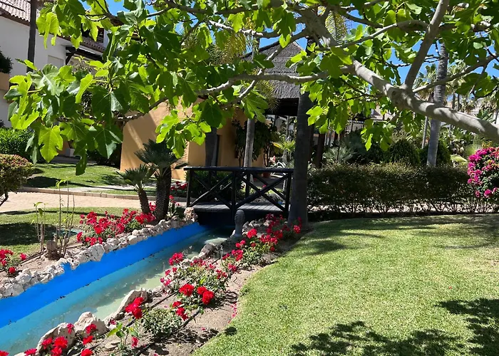 Bahia De Beachfront 2 Bedroom